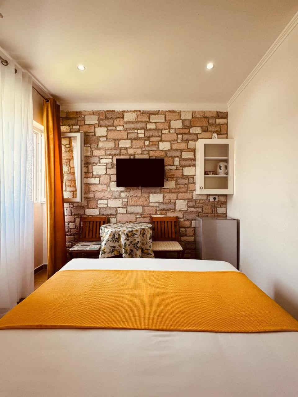 Orfeu Apartments Ksamil Luaran gambar