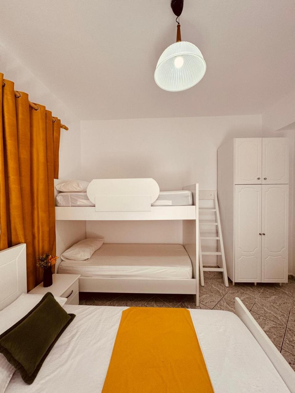 Orfeu Apartments Ksamil Luaran gambar