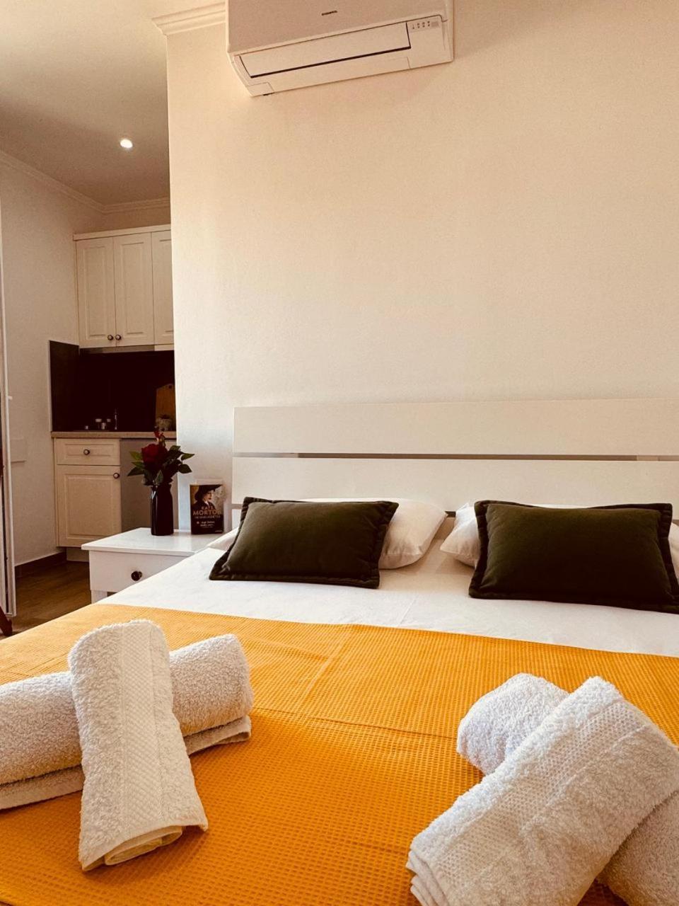 Orfeu Apartments Ksamil Luaran gambar
