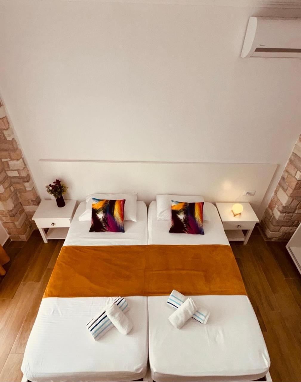 Orfeu Apartments Ksamil Luaran gambar