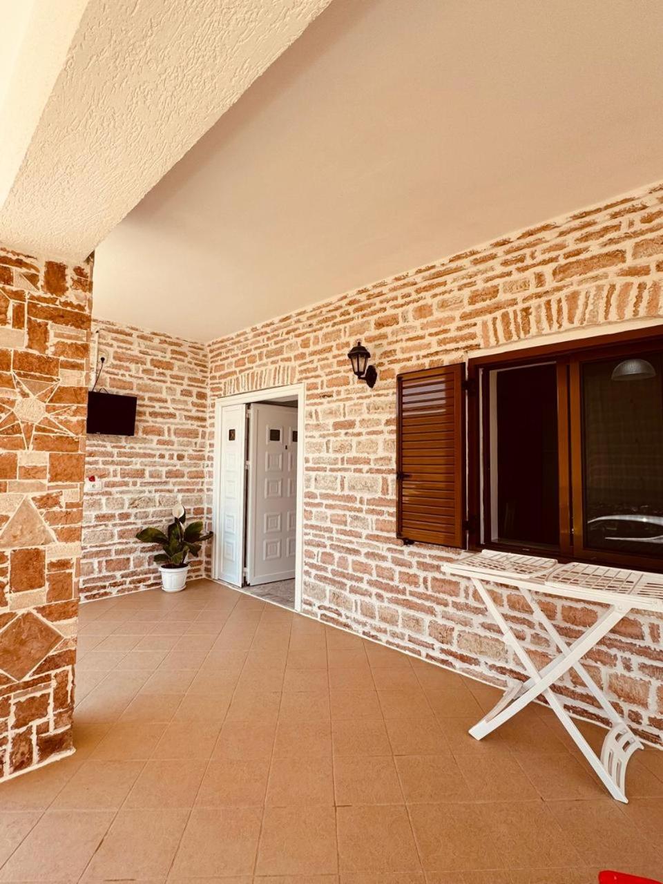 Orfeu Apartments Ksamil Luaran gambar